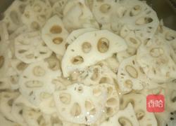 炝拌藕片的做法图解2