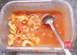 西红柿鸡蛋炒面的做法图解2