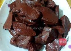 韭菜炒猪血的做法图解1