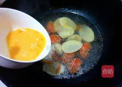 番茄土豆鸡蛋汤的做法图解4