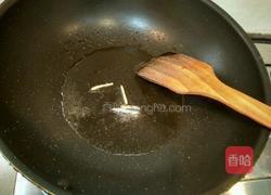 清补凉斑鸠猪骨汤的做法图解5