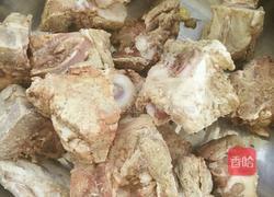 排骨土豆烤玉米的做法图解1