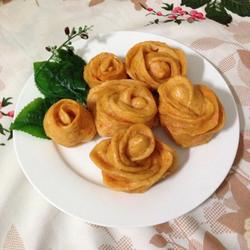 红萝卜玫瑰馒头的做法[图]