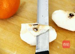 鲜榨蜜梨香橙汁的做法图解3