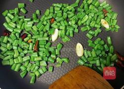 香辣豆角土豆丁的做法图解4