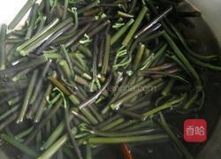 蕨菜的做法图解1