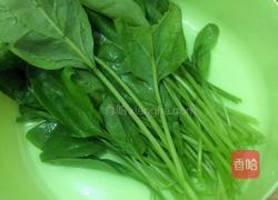 果仁菠菜的做法图解1