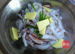 大蒜炒鱿鱼须的做法图解2