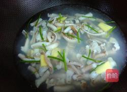 大蒜炒鱿鱼须的做法图解3