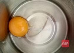 葡萄干小蛋糕的做法图解2