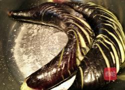 肉末焖茄子的做法图解1