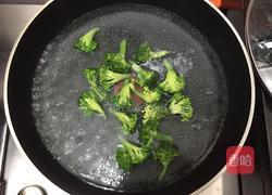 奶香意粉的做法图解4