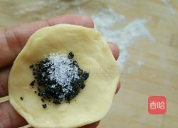 松软黑芝麻饼的做法图解5