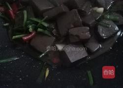 韭菜炒猪血的做法图解5