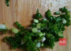 圣女果炒饭的做法图解2