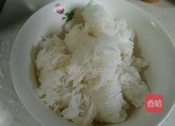 圣女果炒饭的做法图解1