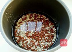 红豆薏米粥的做法图解2