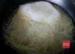 凉拌酸辣土豆丝的做法图解3