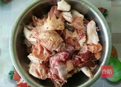 东北小笨鸡炖蘑菇的做法图解2