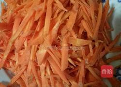 红萝卜肉丝的做法图解1