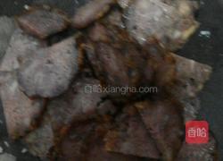 蒜苗炒血豆腐的做法图解2