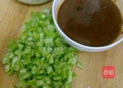 青椒鸡蛋酱的做法图解2