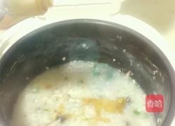 香菇皮蛋瘦肉粥的做法图解5