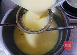 鸡蛋饼卷。的做法图解7