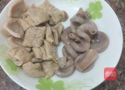 干煸大肠的做法图解1