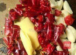 香辣排骨炒黄瓜的做法图解2