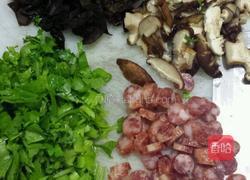 香菇木耳腊肠饭的做法图解1