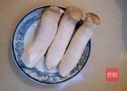 鸭菇汤的做法图解1