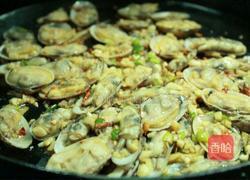 铁板花甲的做法图解2