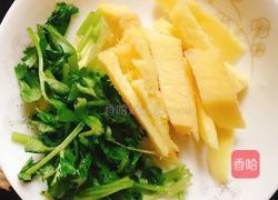 鲫鱼萝卜丝汤的做法图解3