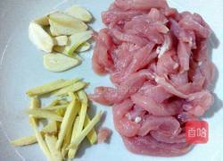 瘦肉炒豆芽的做法图解3