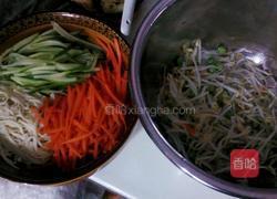 韩式砂锅拌饭的做法图解3