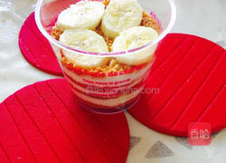 酸奶桃酥木糠杯的做法图解4
