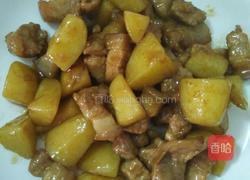 红烧肉炖土豆的做法图解4