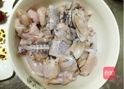 香辣红油牛蛙的做法图解2