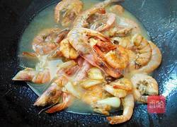 油爆河虾的做法图解6