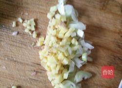 洋葱炒火腿的做法图解3