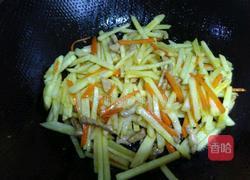 白地瓜炒肉丝的做法图解7