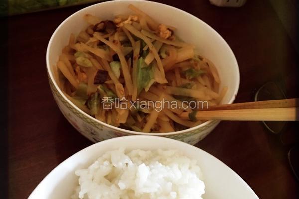 土豆茴子白鸡蛋大杂烩