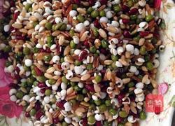 祛湿绿豆薏米糖水的做法图解1