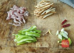 香干青椒肉丝拌面的做法图解2