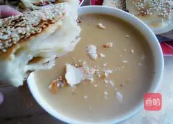 Illustration of how to make five-spice hot noodles, crispy long sesame cakes 16