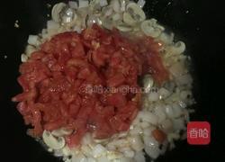 番茄蘑菇意面的做法图解5