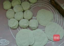 牛肉韭菜馅饼的做法图解5