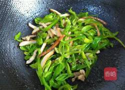 青椒香干炒肉丝的做法图解6