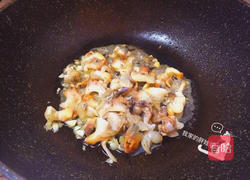 海螺三菇炒意面的做法图解4
